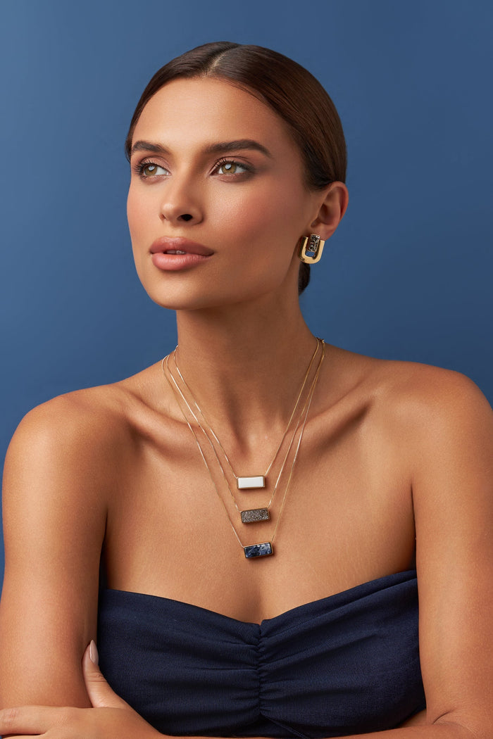 Colar Estrutura - Sodalita | Semijoia Banhada a Ouro 18K