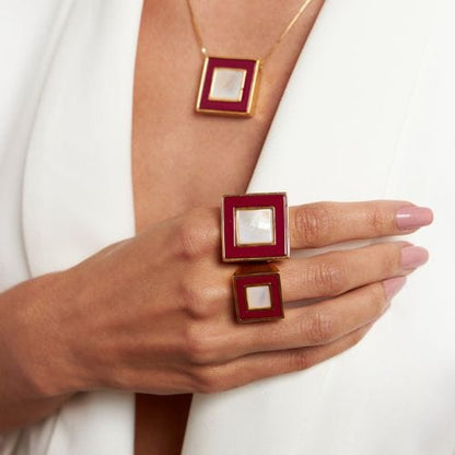 Anel Poder - Madreperola esmaltação marsala Semijoias de luxo e design exclusivo