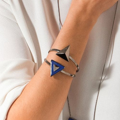 Bracelete Atena - Quartzo Azul Anil — ângulo 2