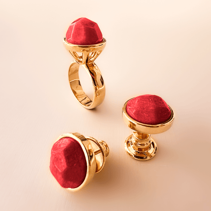 Brinco Classic - Feldspato Vermelho detalhe — Ouro 18K | Aimer Joias | brinco semijoia pedra natural
