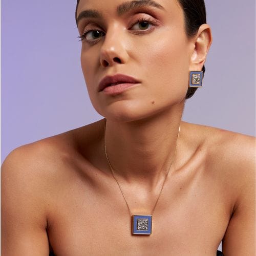 Colar Coragem - Drusa Platina e esmaltação azul eclesiástico Semijoias de luxo e design exclusivo