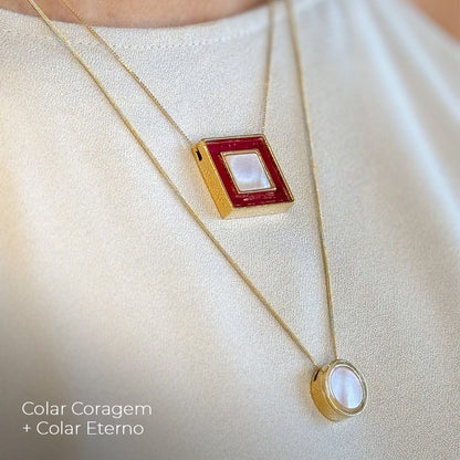 Colar Coragem - Madreperola esmaltação em Marsala Semijoias de luxo e design exclusivo