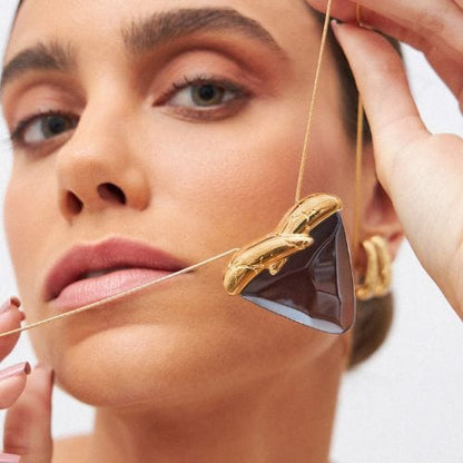 Colar Incondicional - Quartzo Fumê Semijoias de luxo e design exclusivo